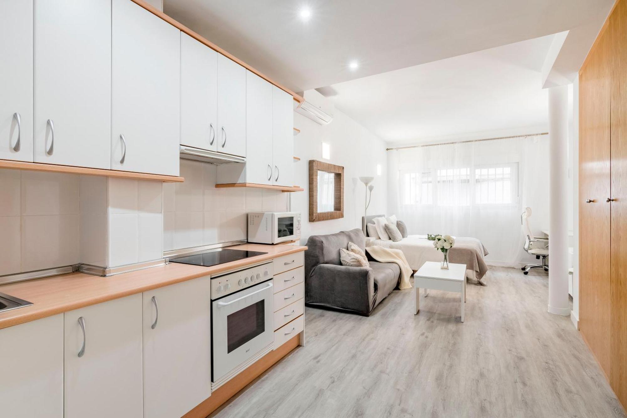 Charming Studio Avenida America มาดริด ภายนอก รูปภาพ