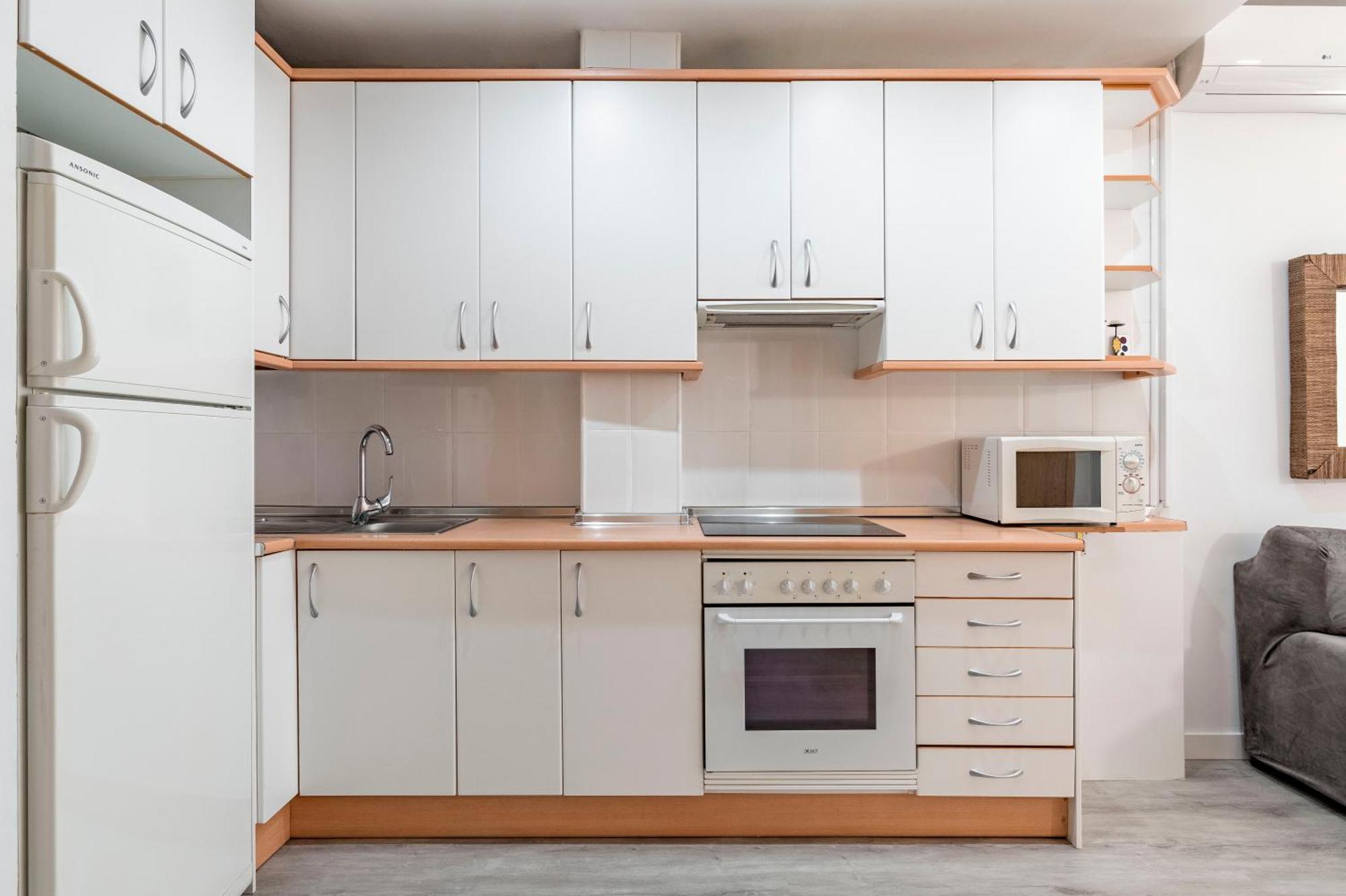 Charming Studio Avenida America มาดริด ภายนอก รูปภาพ